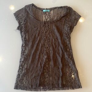 Lacy, olive green, top